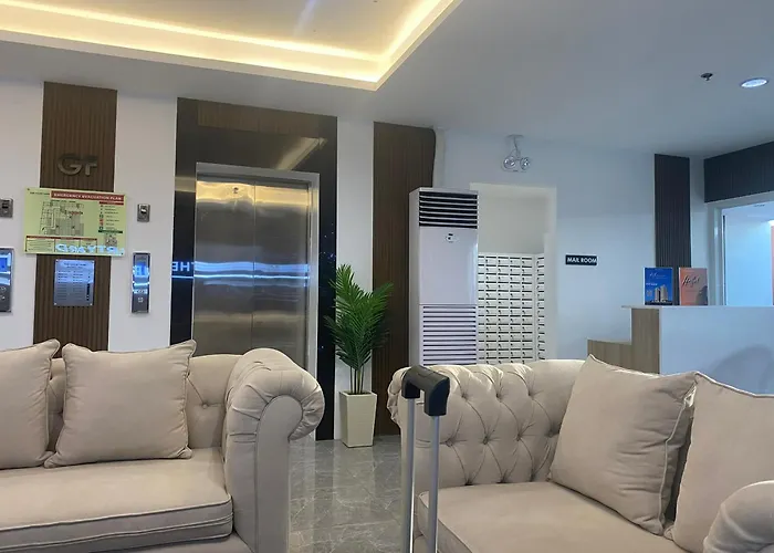 The Courtyard Contemporary At Taguig Wifi Apartment Manila